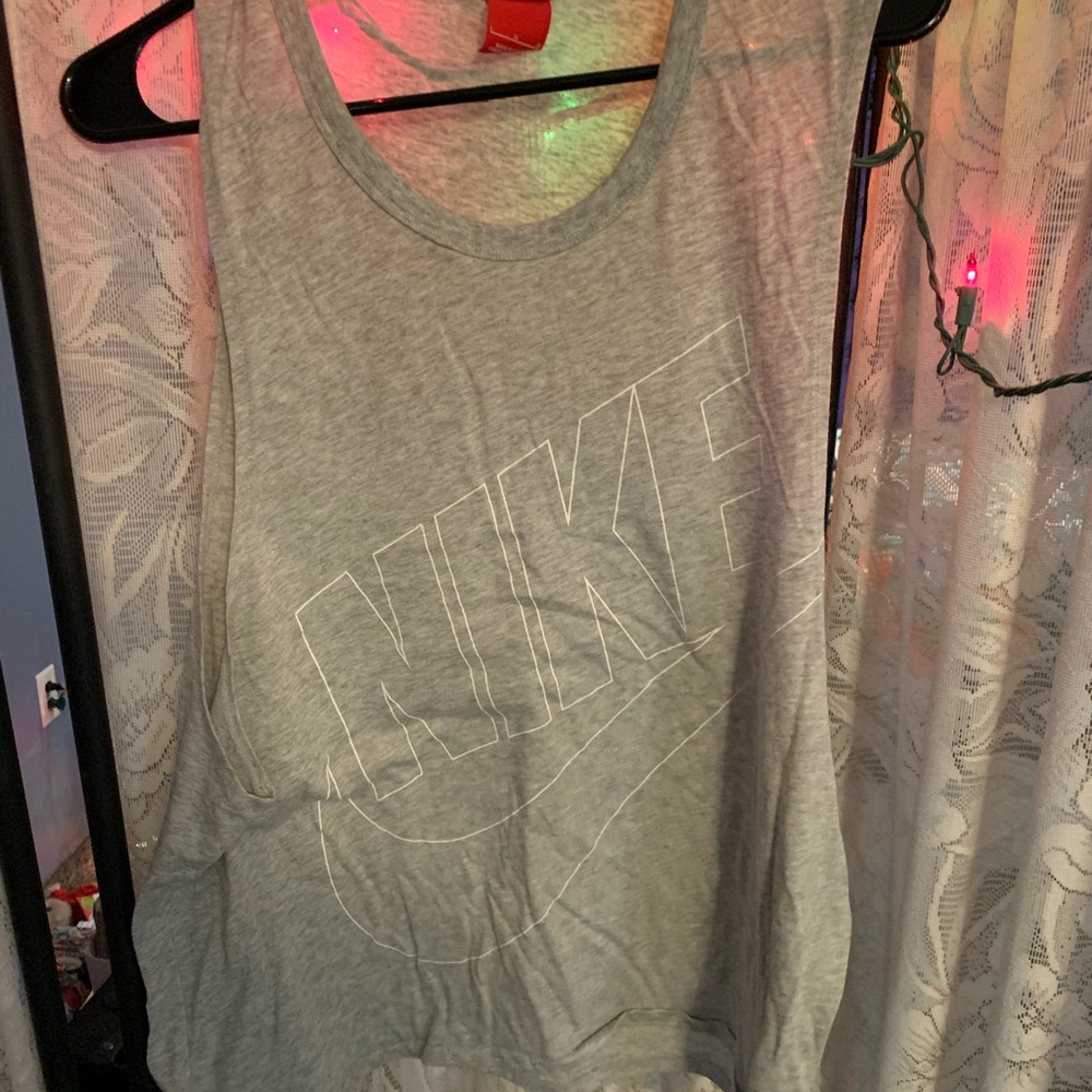 Nike tank